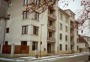 Budova.jpg (15962 bytes)